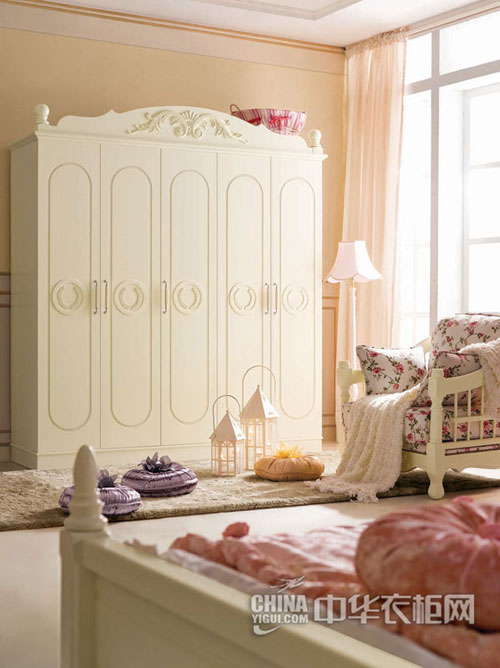 衣柜企业需建立客户服务体系 加强与经销商合