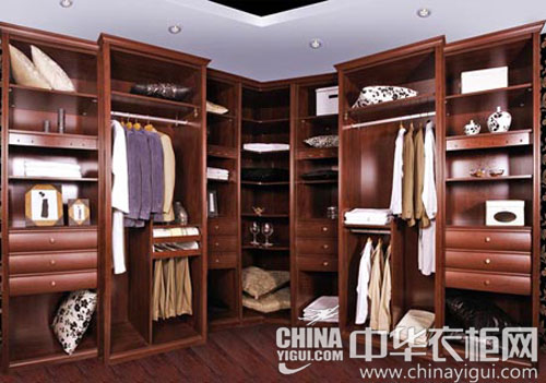 家具市场老不敌小 衣柜企业 排除万难 促开发-